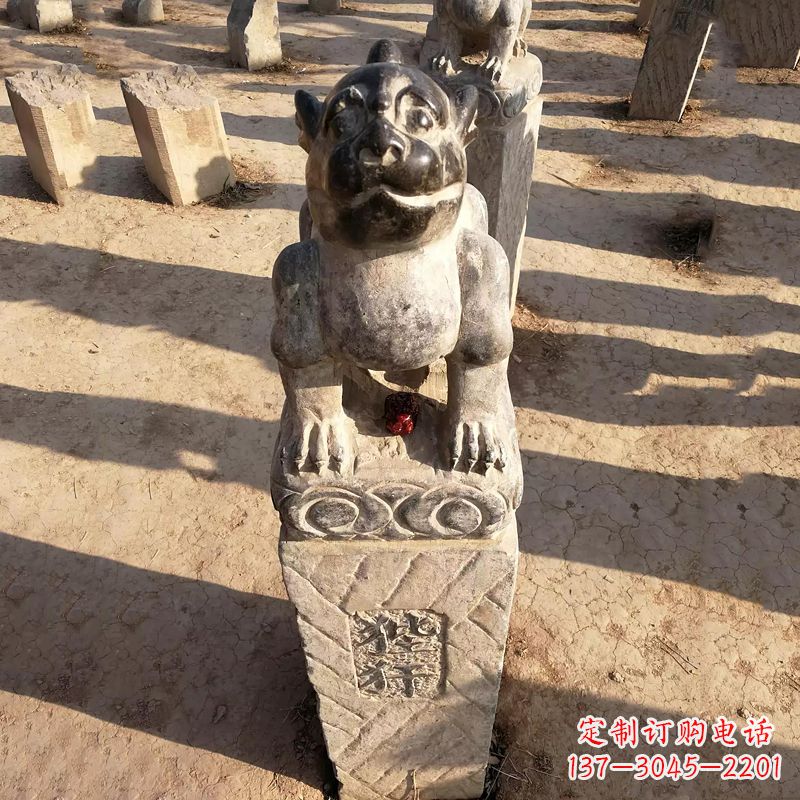 信阳青石狴犴拴马桩