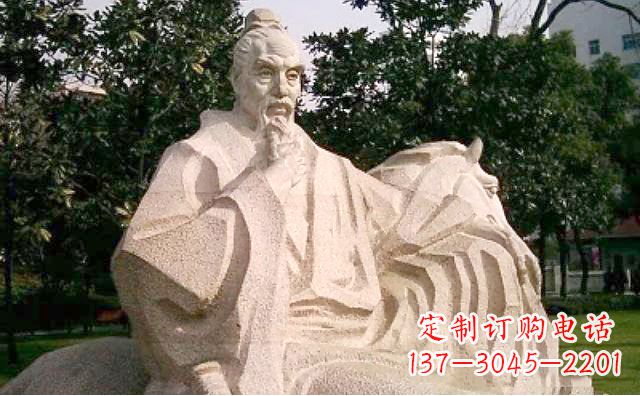信阳中国文学名人雕塑——班固石雕像