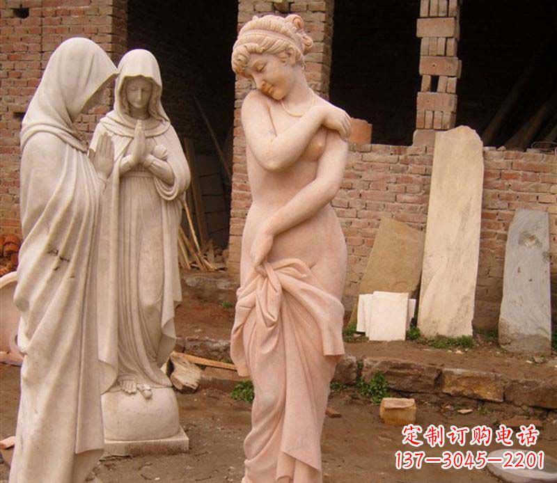 信阳美丽的女人雕塑