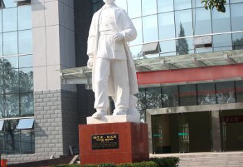 信阳白求恩纪念雕塑——传承医学先驱的精神