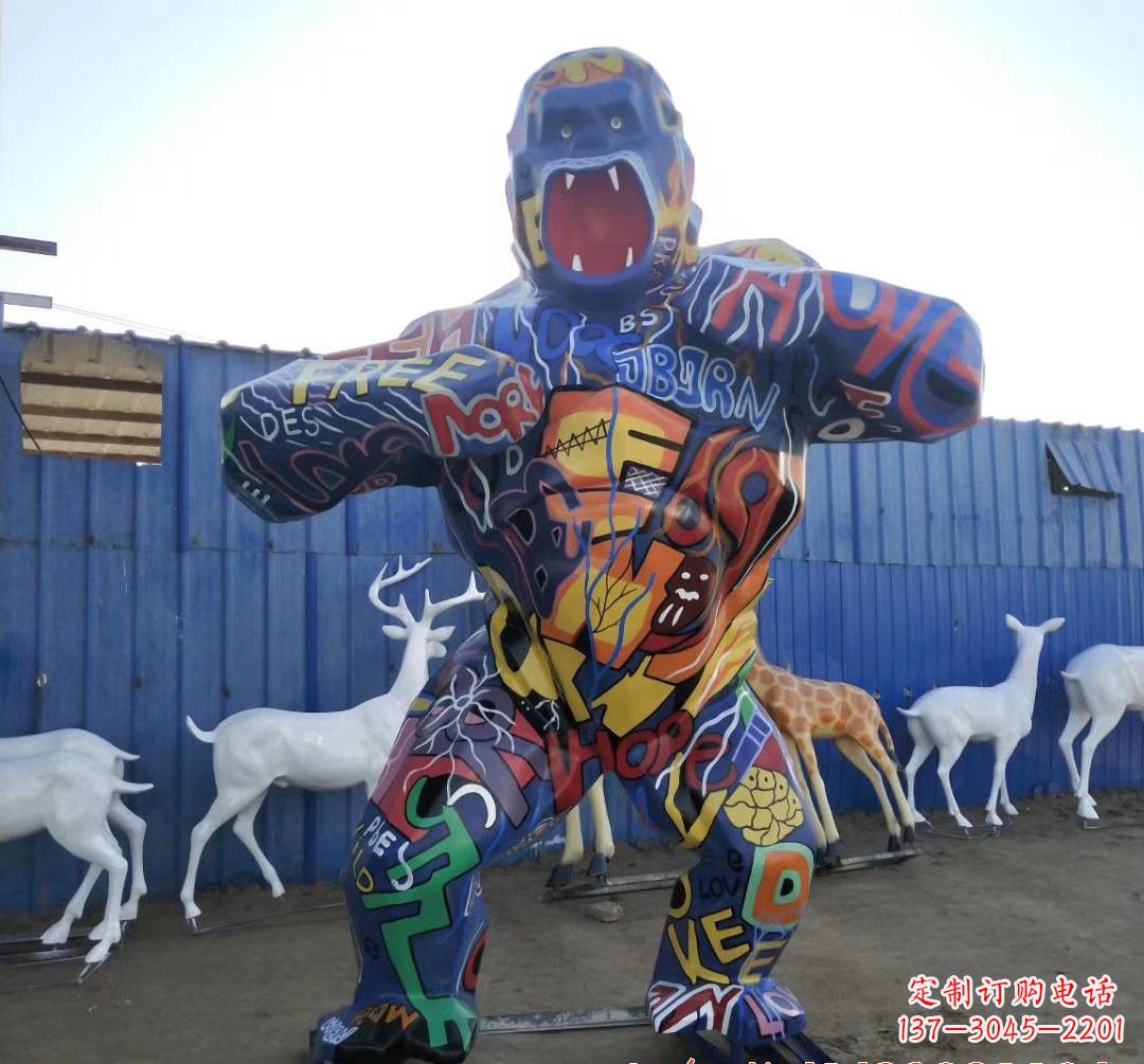 信阳新颖玻璃钢猩猩雕塑