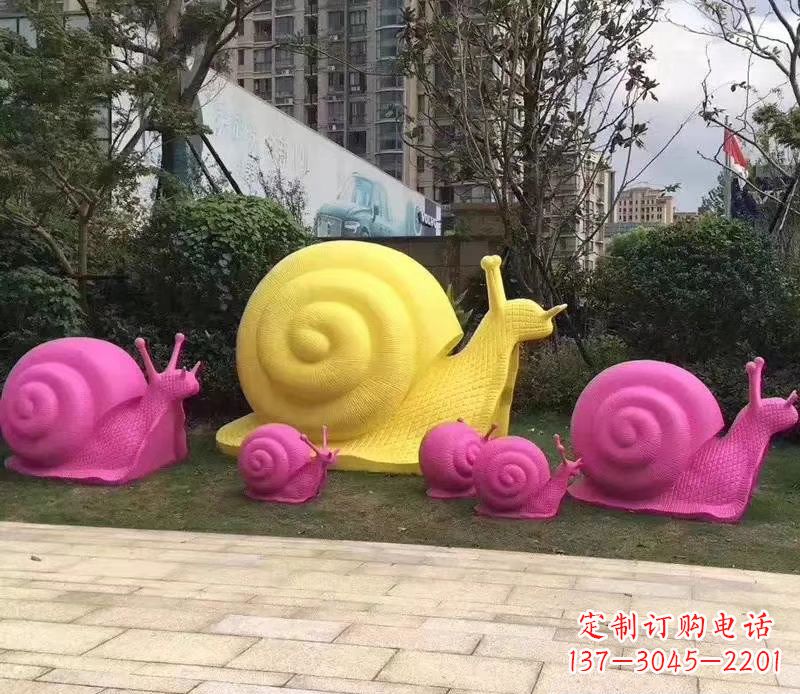信阳玻璃钢彩绘蜗牛雕塑