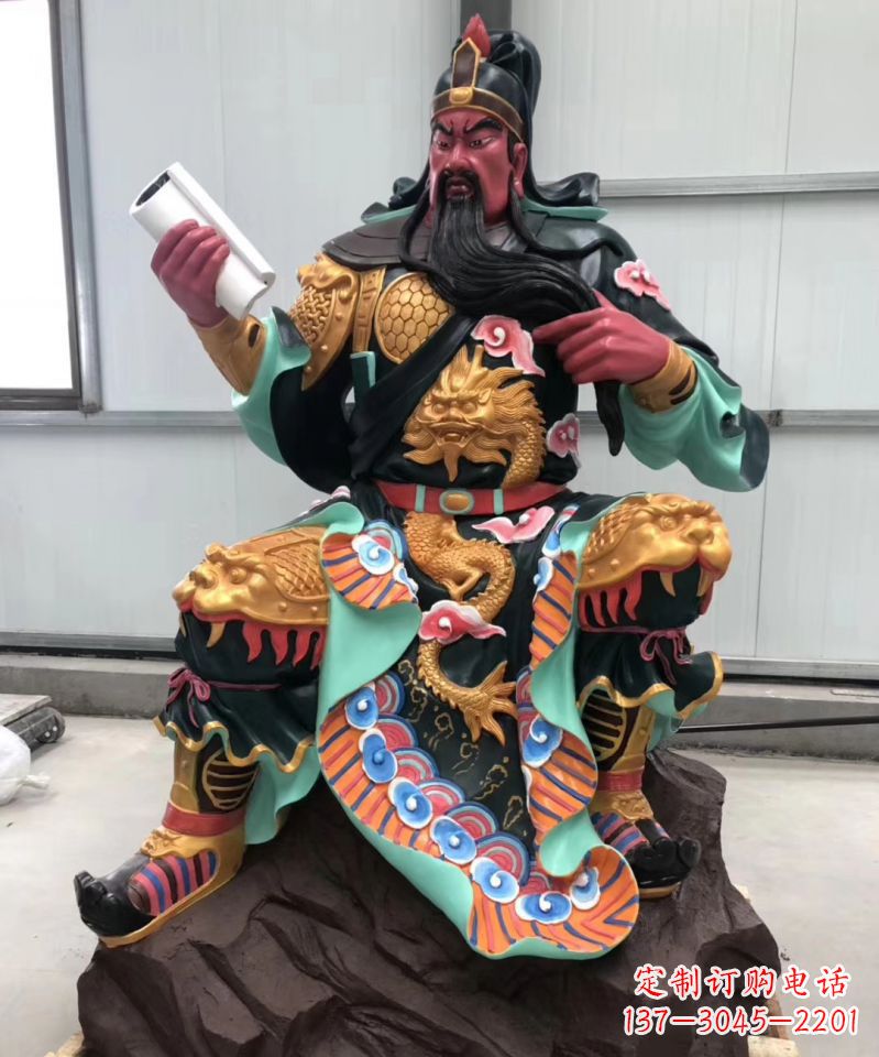信阳玻璃钢彩绘关公雕像艺术之美