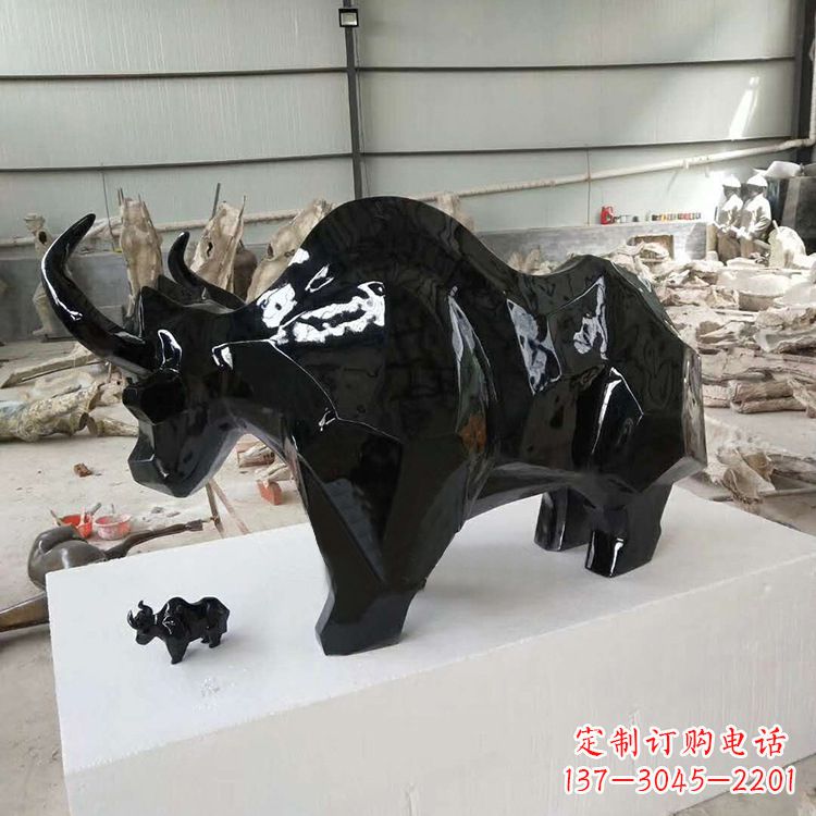 信阳玻璃钢动物雕塑——展现自然之美