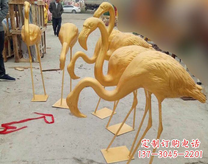 信阳火烈鸟雕塑仿铜雕塑的精美杰作