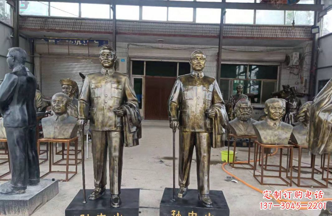信阳玻璃钢仿铜的孙中山雕塑——缅怀伟人，传承精神