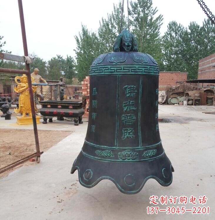信阳玻璃钢铜钟雕塑精美外观,持久耐用