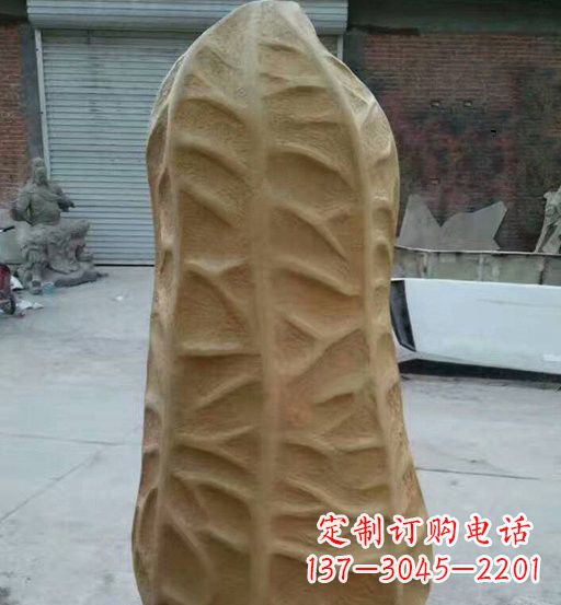 信阳玻璃钢精美花生雕塑