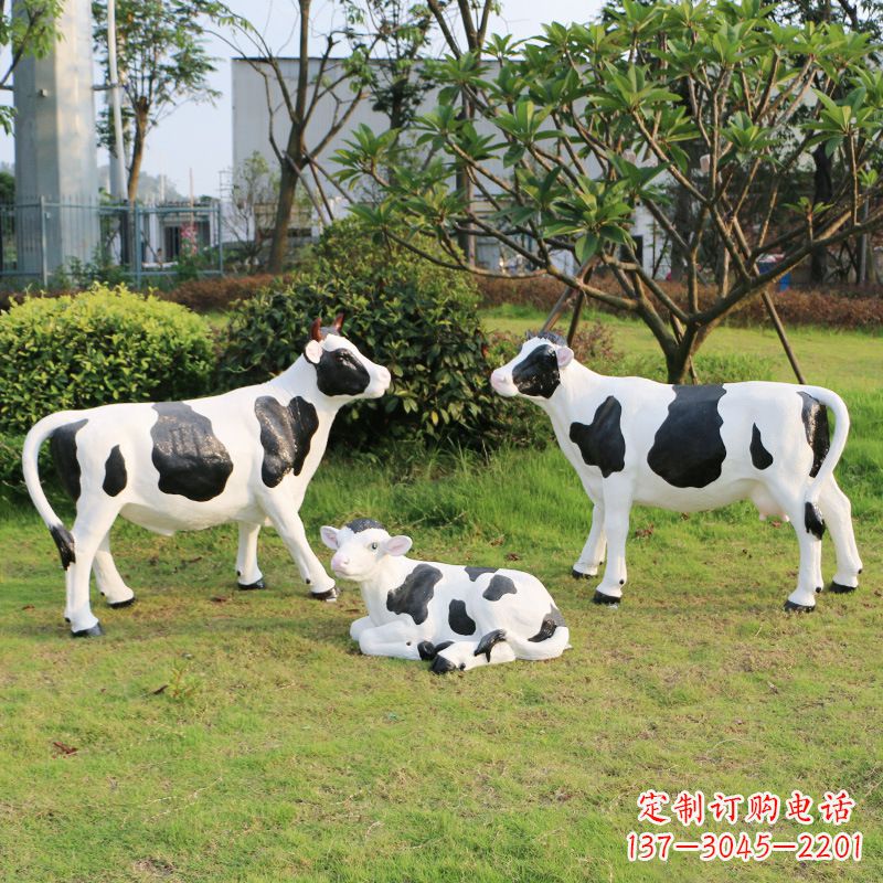 信阳玻璃钢仿真奶牛雕塑