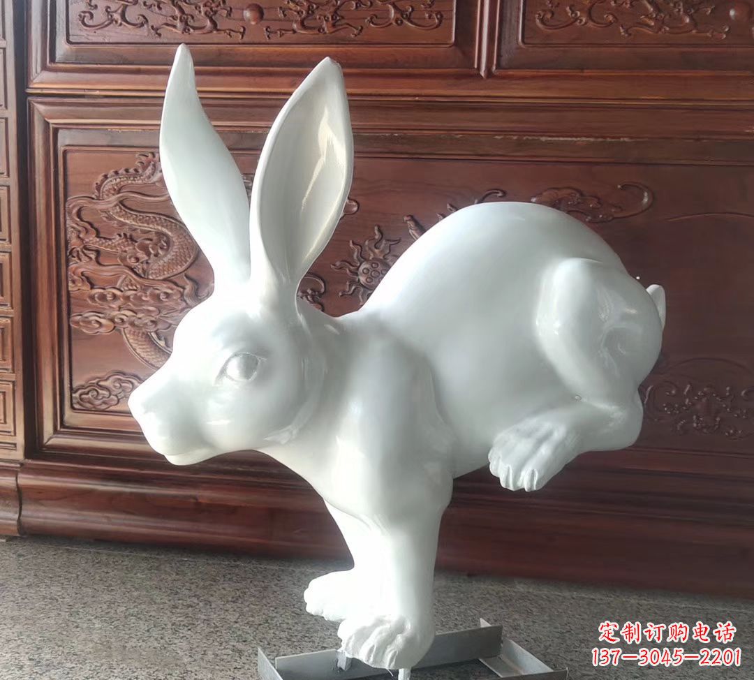 信阳玻璃钢制作的生肖雕塑