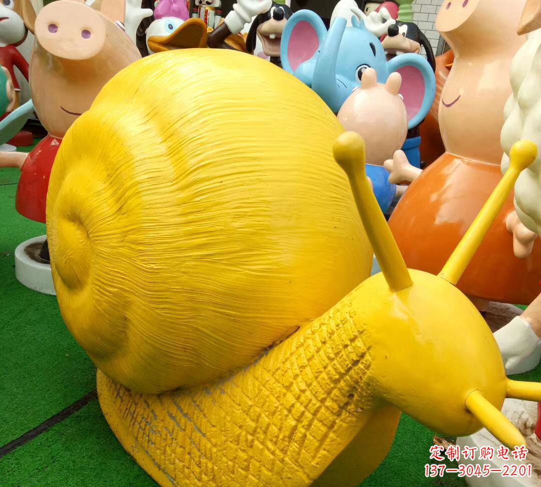 信阳玻璃钢制蜗牛雕塑——精致美观的公园景观