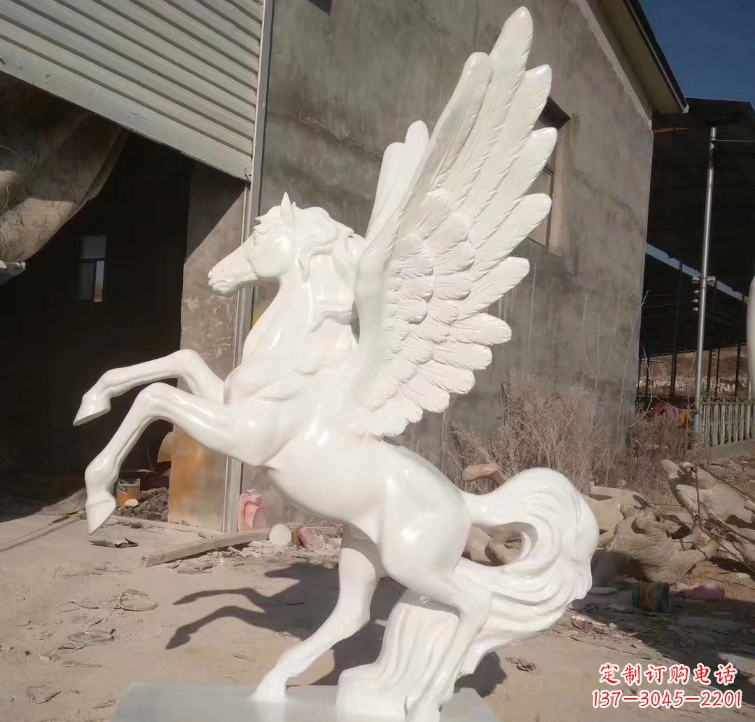 信阳玻璃钢飞马雕塑动物雕塑精彩之旅