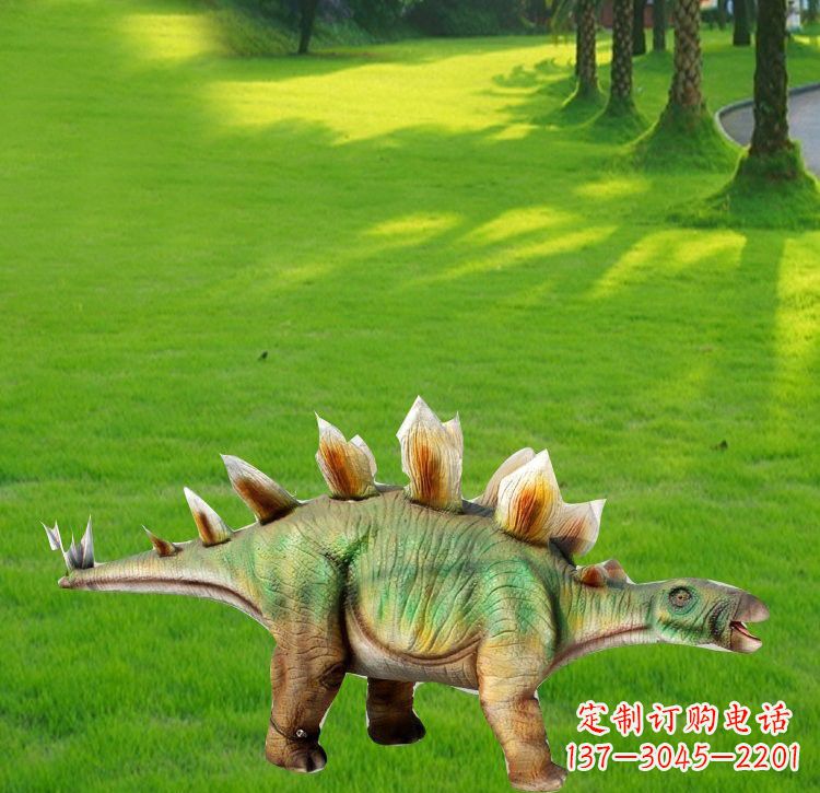 信阳仿真恐龙雕塑玻璃钢棘背龙