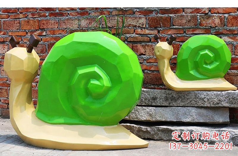 信阳玻璃钢蜗牛雕塑——浪漫又充满灵感