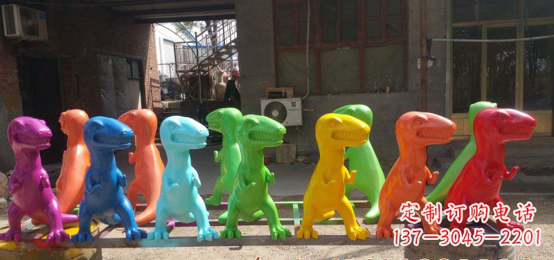 信阳玻璃钢制作的恐龙雕塑精美而又耐久