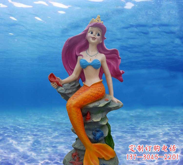 信阳玻璃钢雕刻的美人鱼