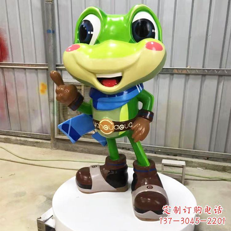 信阳玻璃钢青蛙雕塑——为商场儿童游乐场增添点缀