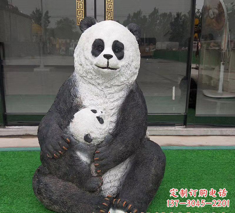 信阳玻璃钢制熊猫雕塑——传承中华文化精髓