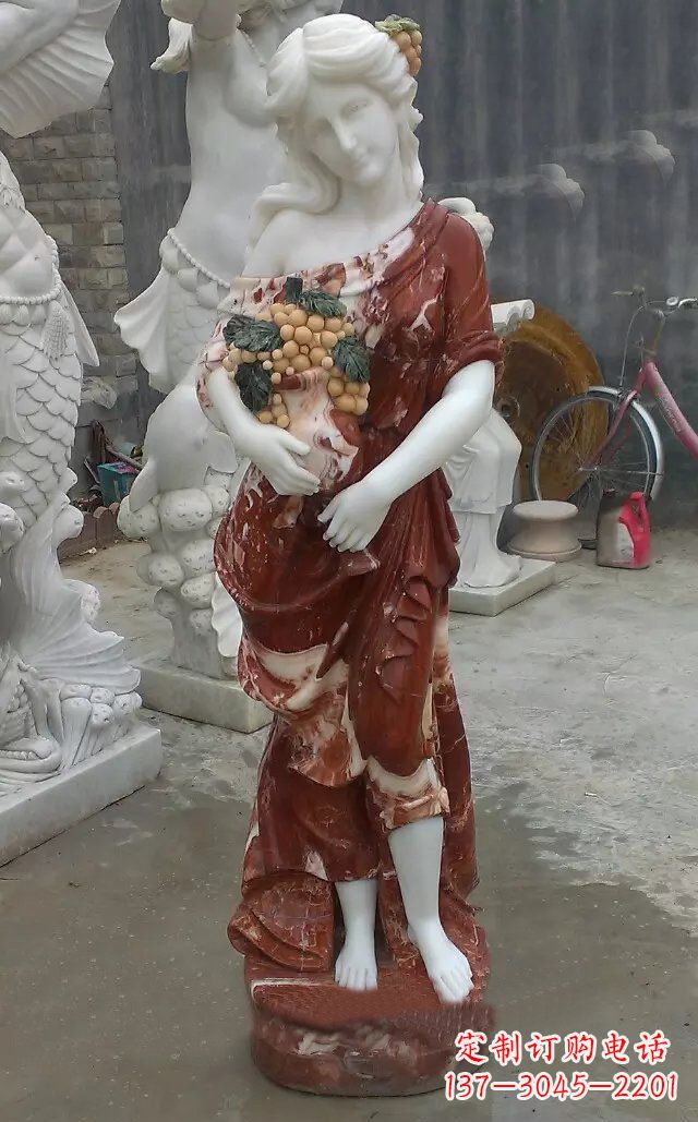 信阳玻璃钢之美——女性雕塑