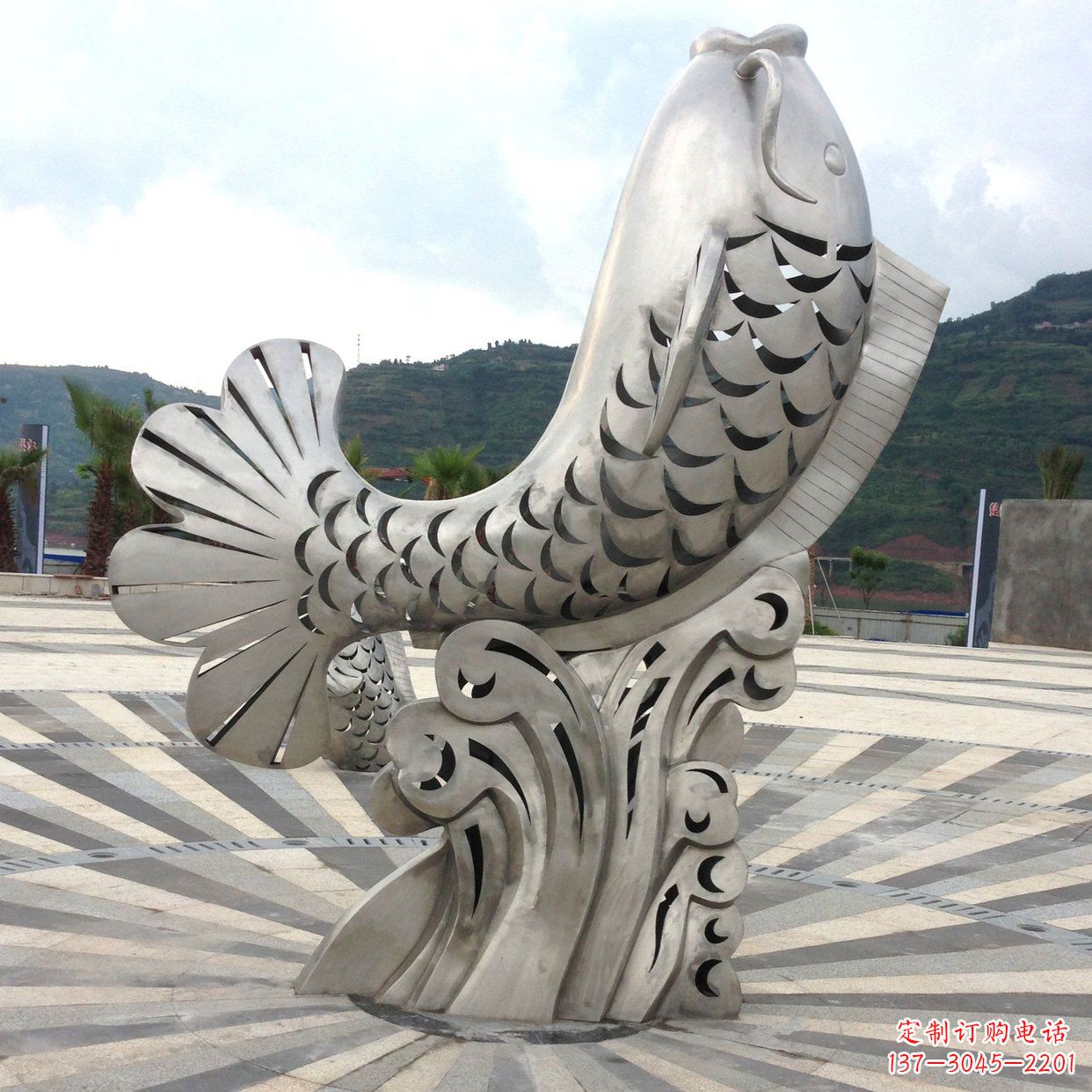 信阳不锈钢“鱼”园林水景喷泉动物景观雕塑