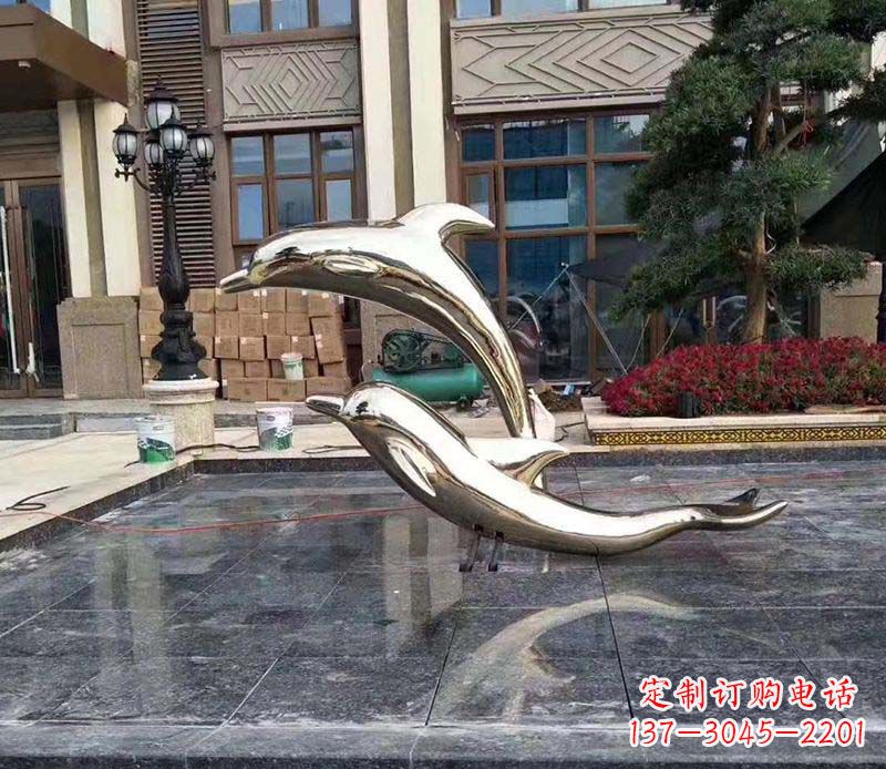 信阳不锈钢海豚雕塑——美丽的艺术礼物