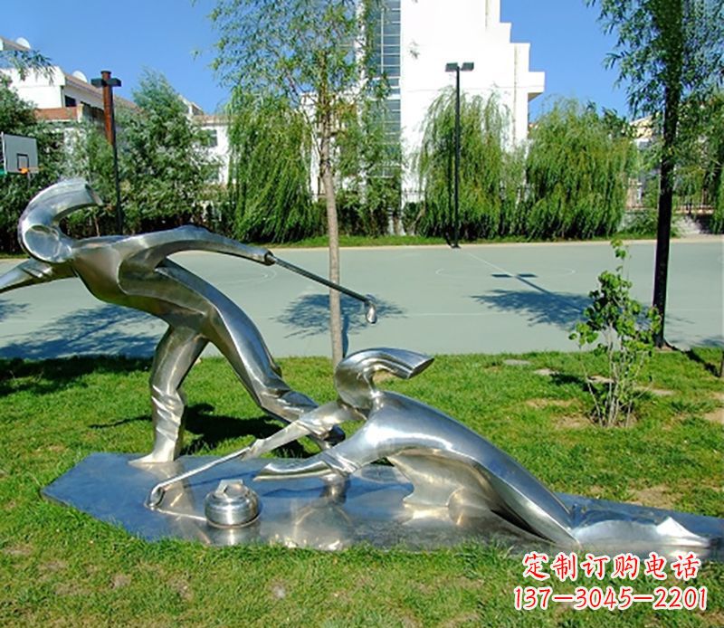 信阳不锈钢冰壶雕塑艺术与实用的完美结合