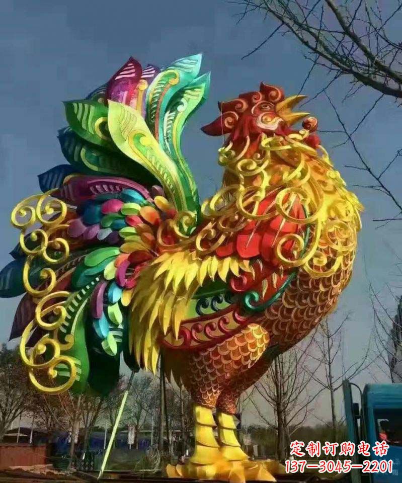 信阳不锈钢彩色公鸡雕塑——精美绝伦