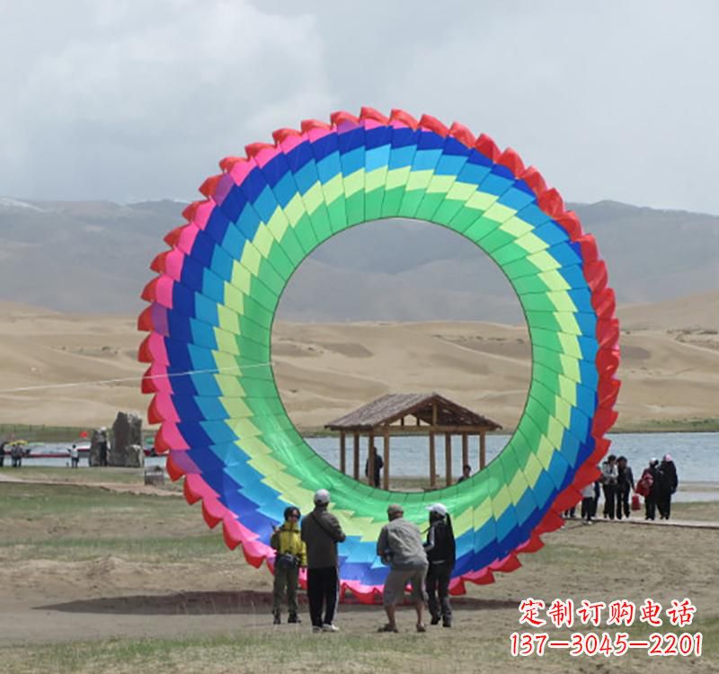 信阳不锈钢彩色圆环雕塑——精致的艺术瑰宝