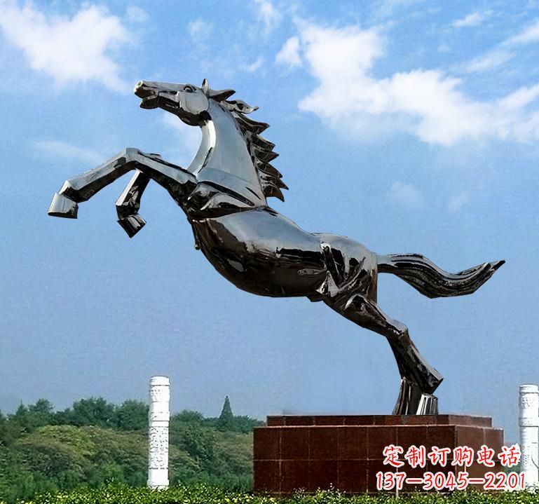 信阳不锈钢城市艺术奔马雕塑精美的艺术之作