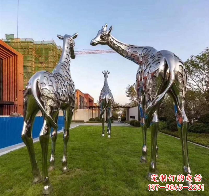 信阳不锈钢城市园林动物雕塑展示大自然的美丽