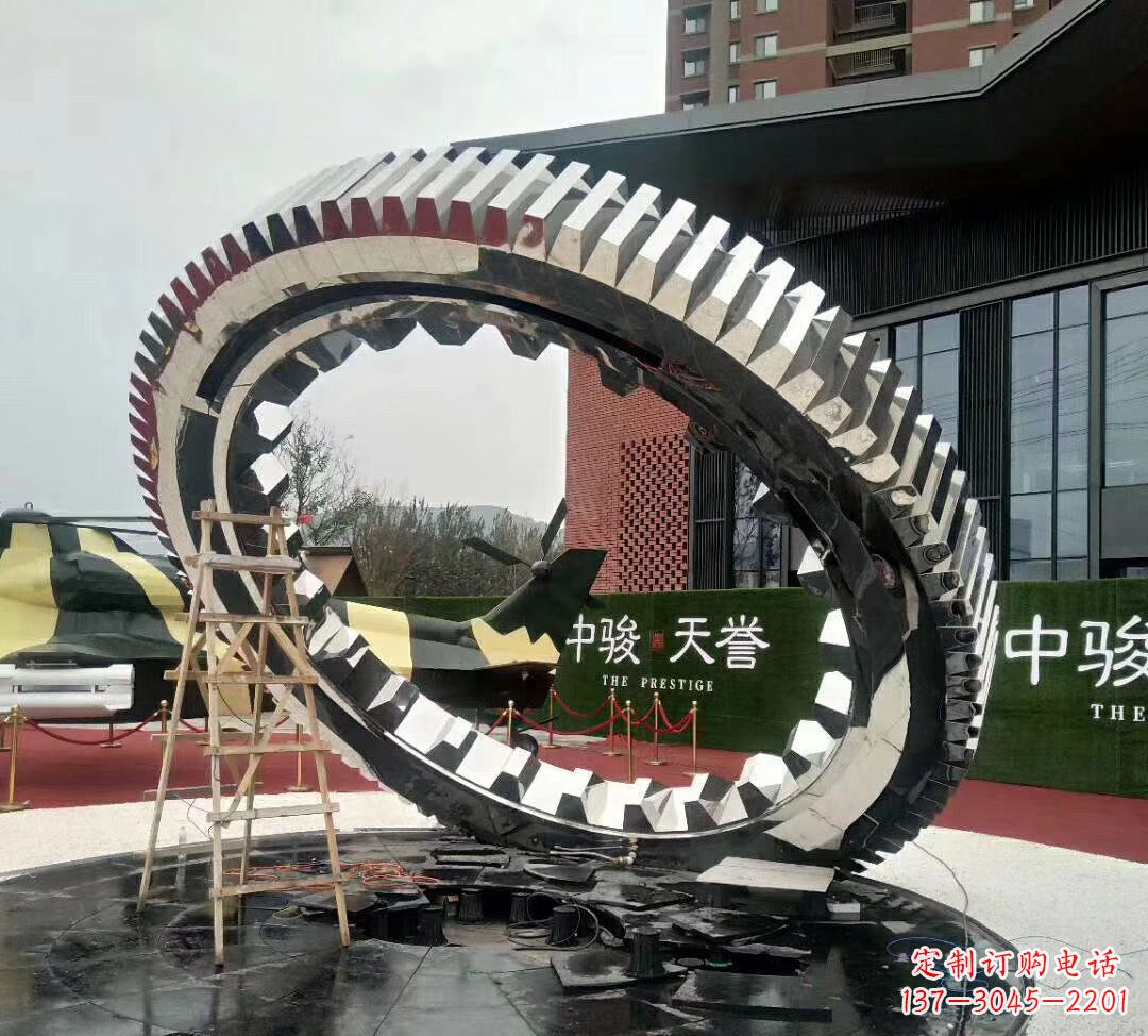 信阳不锈钢齿轮雕塑以科技艺术的形式演绎动力