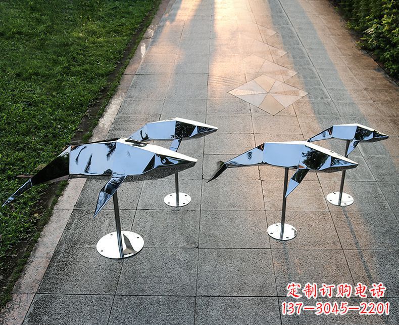 信阳海豚雕塑不锈钢的艺术精灵