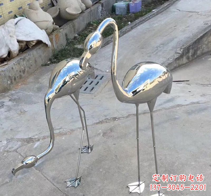 信阳传统工艺不锈钢动物雕塑