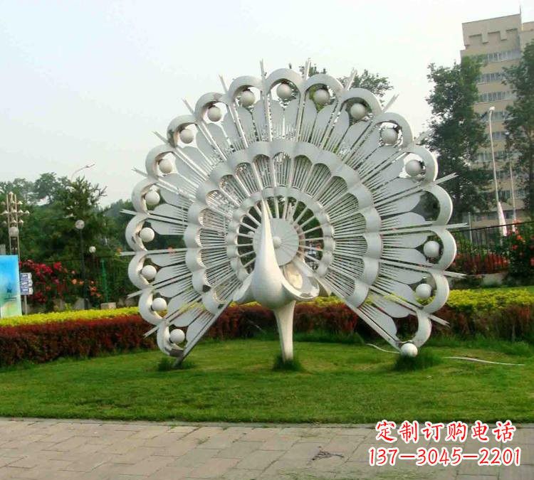 信阳不锈钢孔雀雕塑
