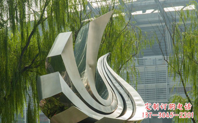 信阳不锈钢鸽子景观雕塑