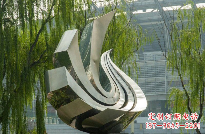 信阳不锈钢和平鸽雕塑象征和平与信仰