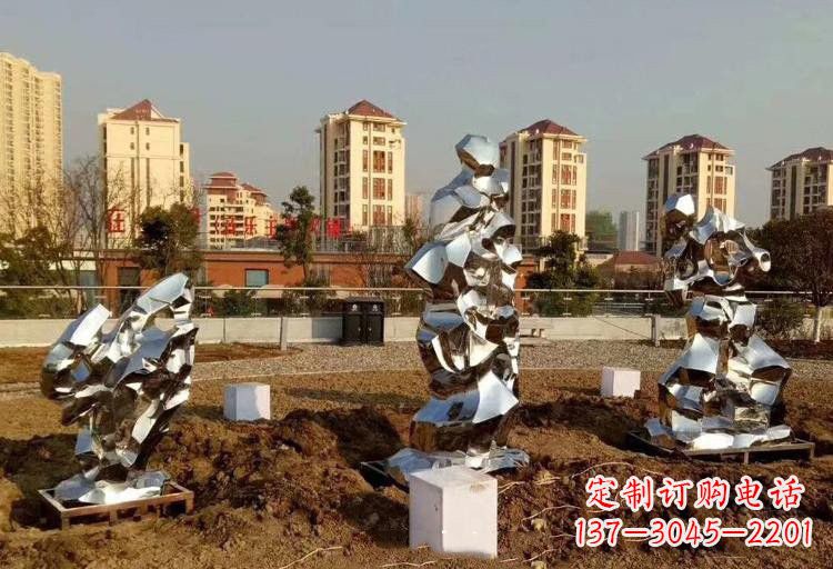 信阳不锈钢太湖石雕塑给人以美的视觉体验