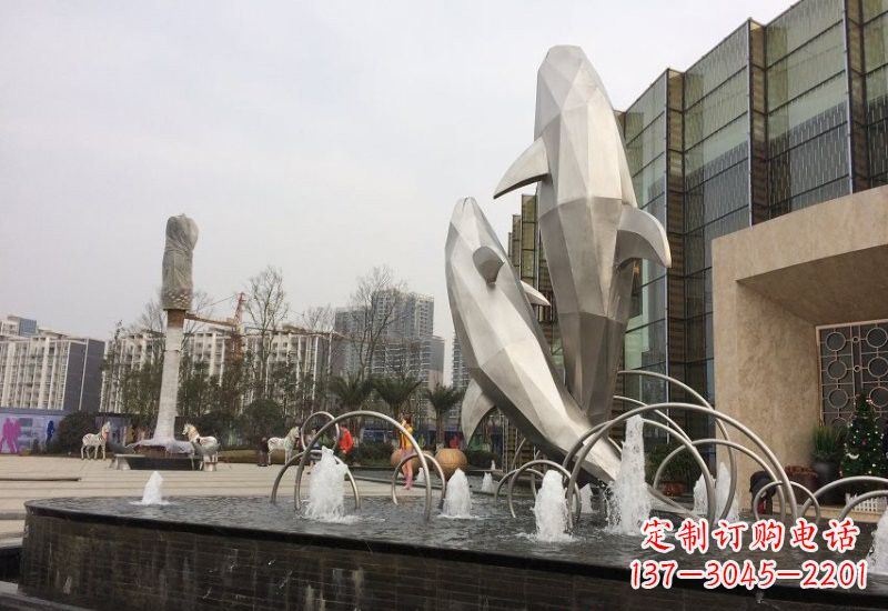 信阳海豚雕塑——从不锈钢抽象块面到精美的艺术品