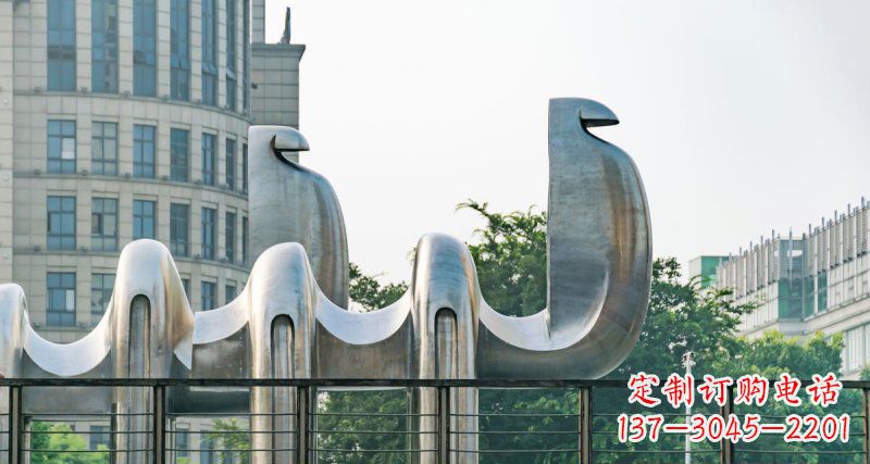信阳不锈钢骆驼给街边带来美丽