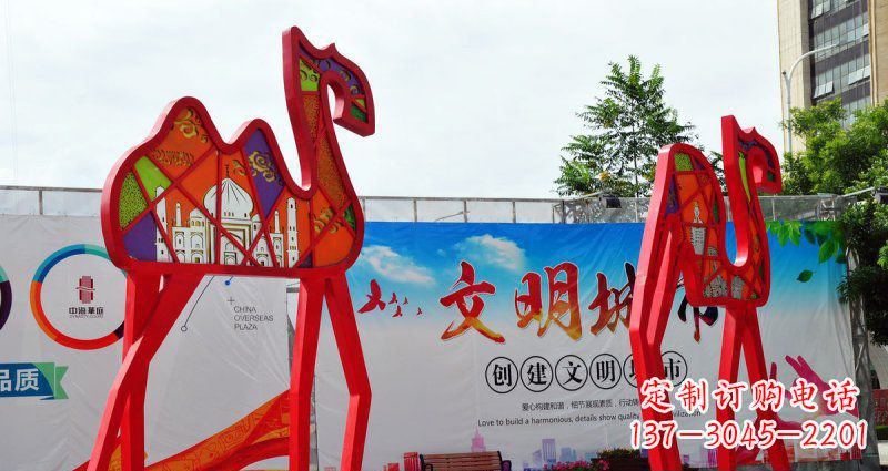 信阳不锈钢骆驼雕塑