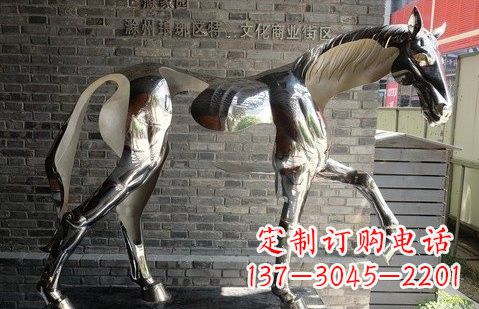 信阳不锈钢马雕塑精美而又具有象征意义