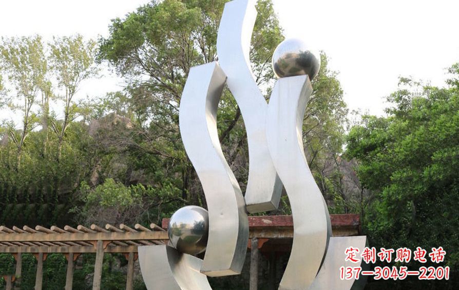 信阳不锈钢飘带雕塑美化小区景观