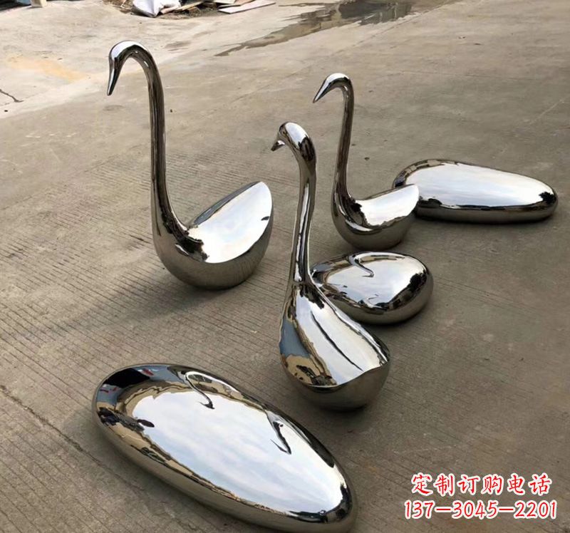 信阳不锈钢仙鹤雕塑精致而古典