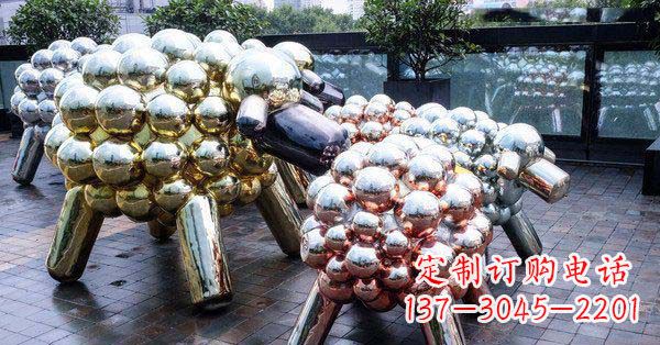 信阳不锈钢羊雕塑艺术与美感相结合