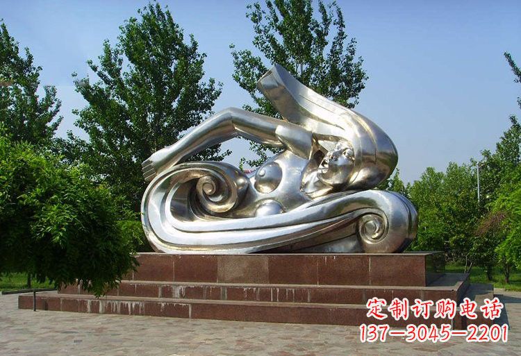 信阳浪漫游泳不锈钢女孩雕塑