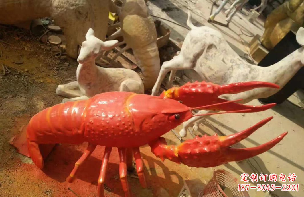 信阳不锈钢大龙虾雕塑象征着力量与美丽