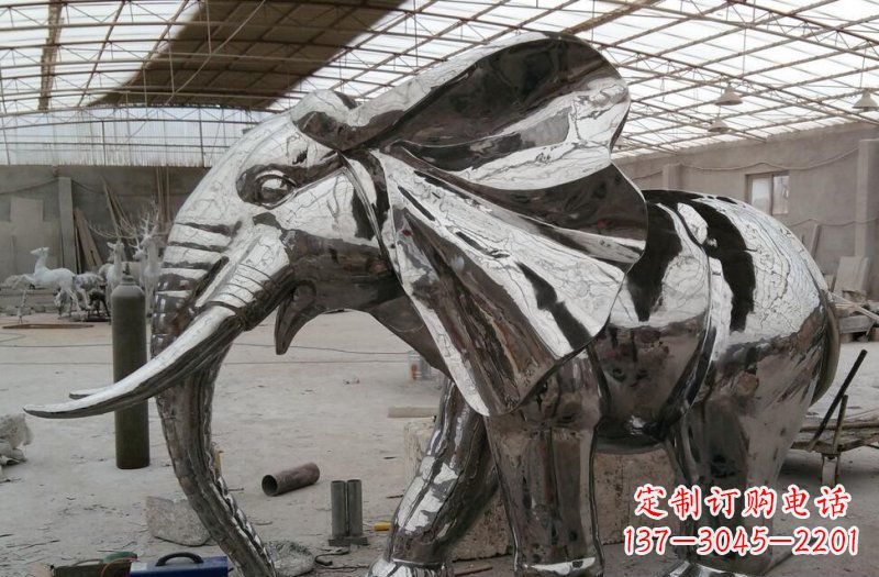 信阳不锈钢大象传承与美的结合