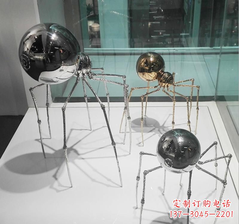 信阳不锈钢蜘蛛侠雕塑