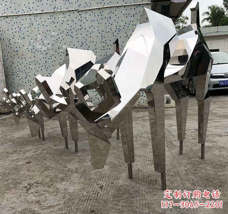 信阳不锈钢小鹿雕塑把自然美景带入家中