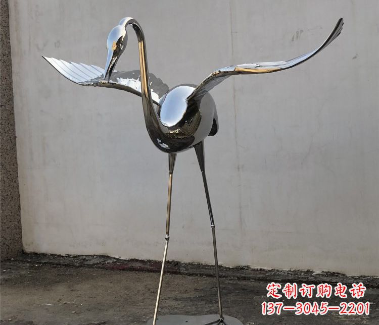 信阳不锈钢锻造的丹顶鹤雕塑